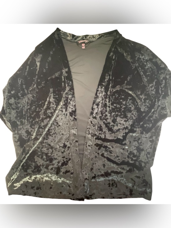 Victoria's Secret Sweaters - Victoria’s Secret Women Size M/L
Open Front Velour Robe Loungewear Relaxed